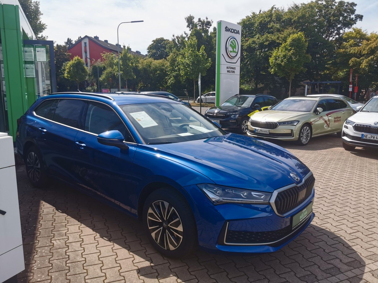 Fahrzeugabbildung SKODA Superb Combi Selection Klima Kamera