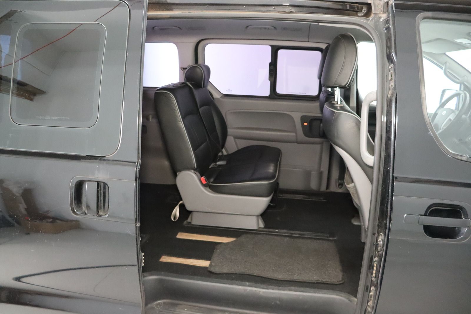 Fahrzeugabbildung Hyundai H-1 2.5CRDi Travel Comfort * AHK * Sitzheizung