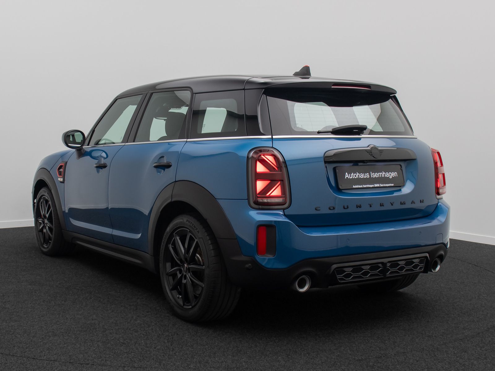 Fahrzeugabbildung MINI John Cooper Works Countryman ALL4 HUD H/K Voll