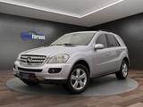Mercedes-Benz ML 320 CDI 4Matic AHK°NAVI°KAMERA°LEDER°PDC°SHZ - silberne Mercedes-Benz ML 320