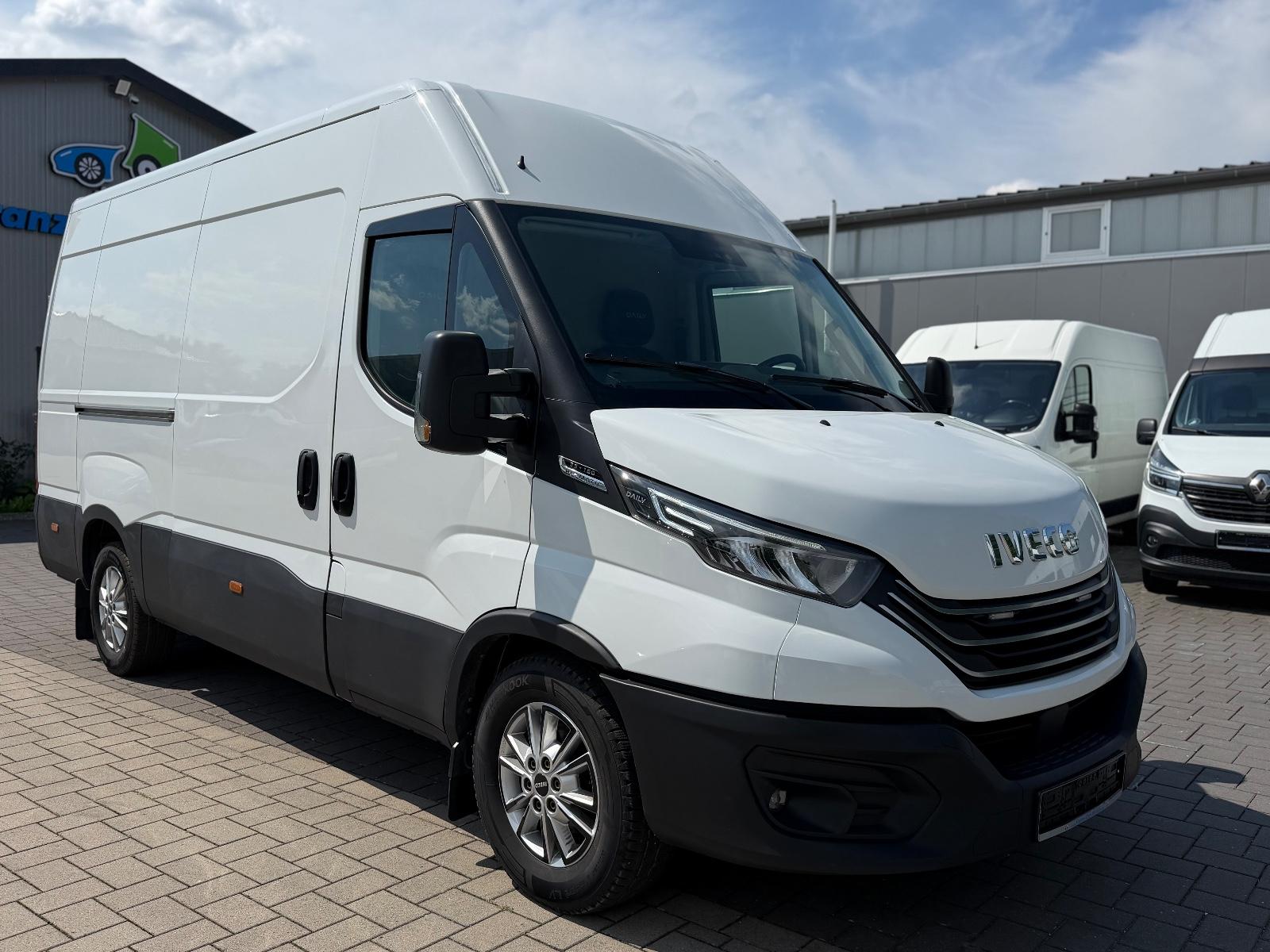Iveco Daily Kasten RWD 35 Kamera/AHK/Standheizung/ACC
