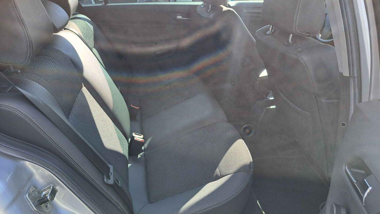 Opel Astra 2006 — photo 15