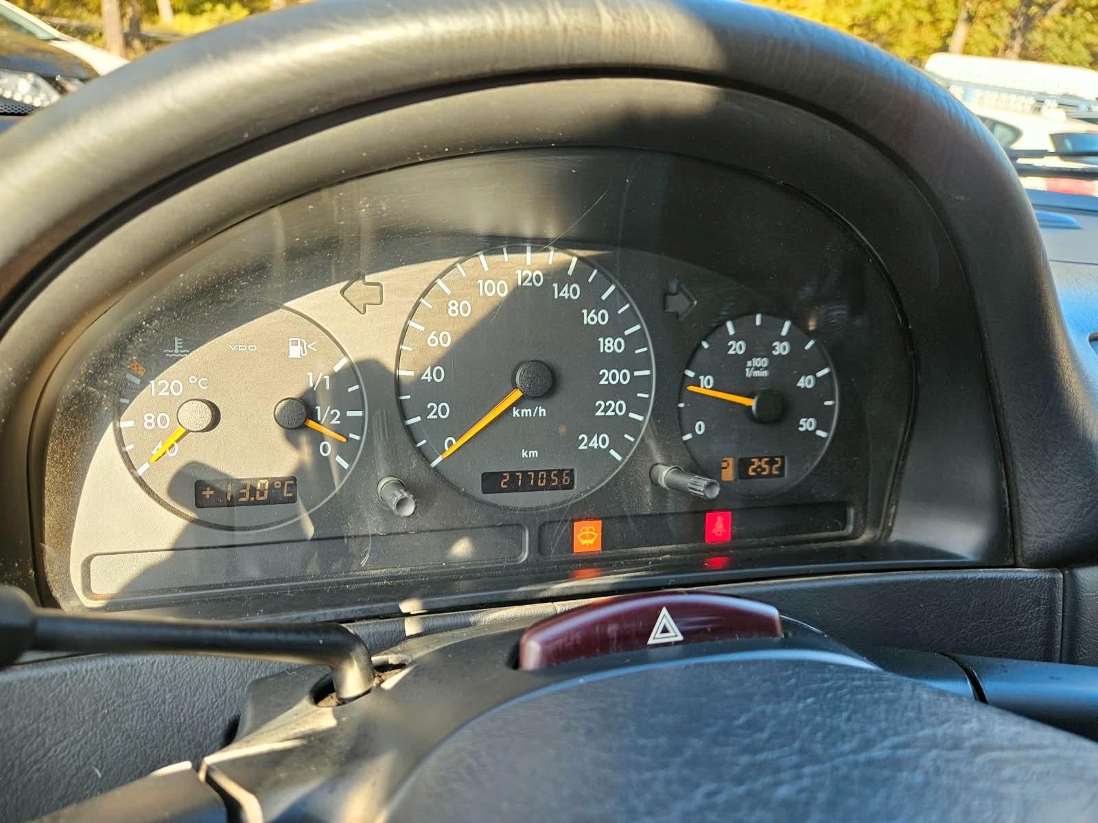 Mercedes-Benz ML270 2004 — photo 17