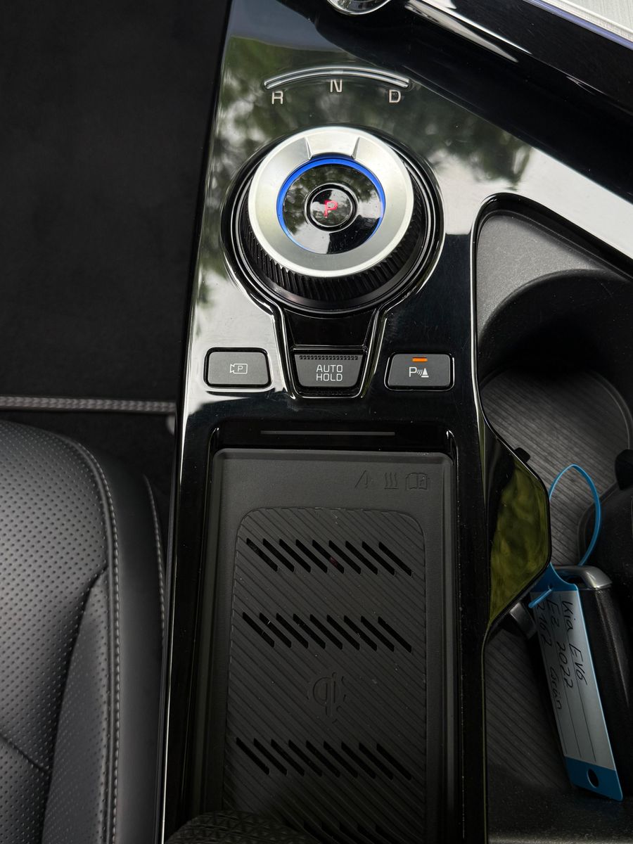 Fahrzeugabbildung Kia EV6 77,4 kWh 2WD WÄPU+CCS+NAV+KAM+AMBI+LEDER+SHZ