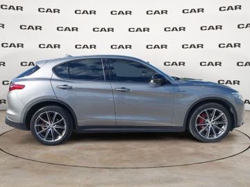 Alfa-Romeo Stelvio - 3