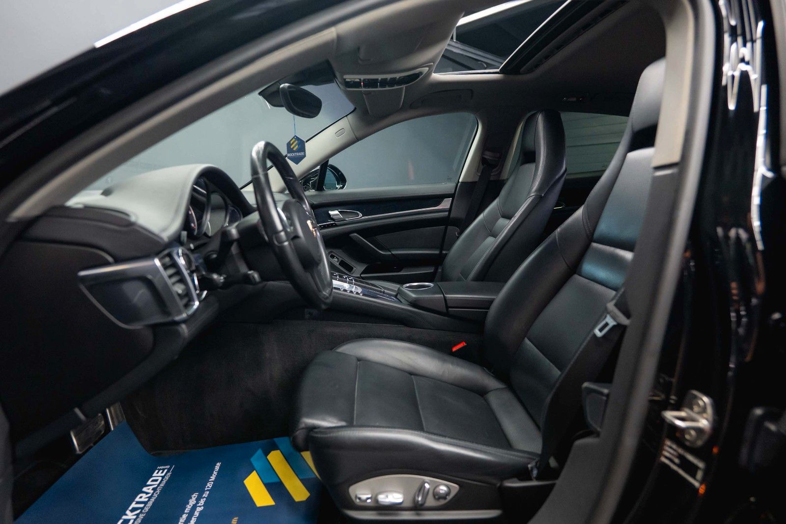 Fahrzeugabbildung Porsche Panamera 3.0 V6 Diesel *Active Suspension*Kamera