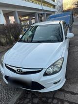 Hyundai  Top Zustand Gepflegter Hyundai i30 CW, N... - Hyundai i30 aus 2011: I30cw
