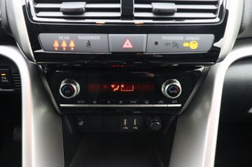Fahrzeugabbildung Mitsubishi Eclipse Cross Plug-In Hybrid Plus Select 4WD