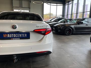 Alfa Romeo Giulia 2,2 JTDM Executive *BI-XENON*ACC*AHK*LED*