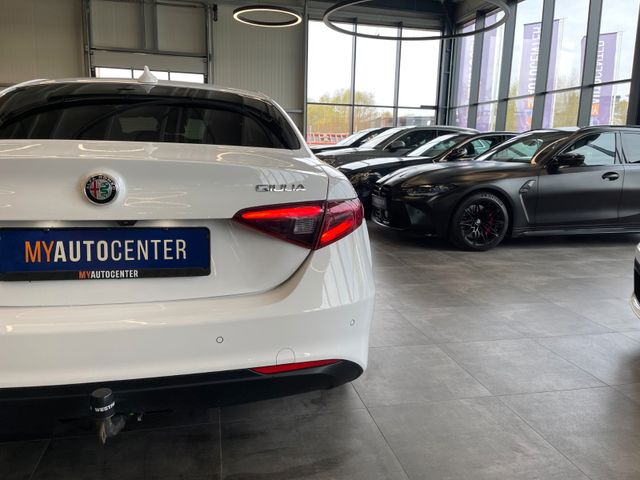 Alfa Romeo Giulia 2,2 JTDM Executive *BI-XENON*ACC*AHK*LED*
