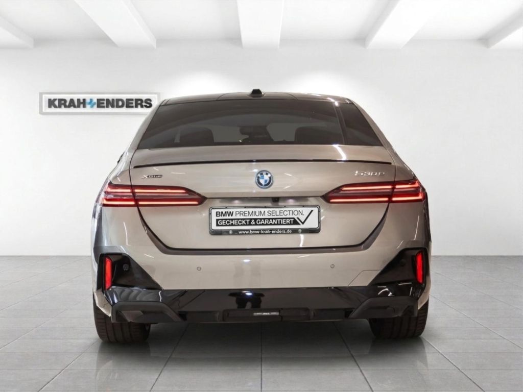BMW 530 exMSport AHK Panorama Navi HUD LED RFK Leder foto 4
