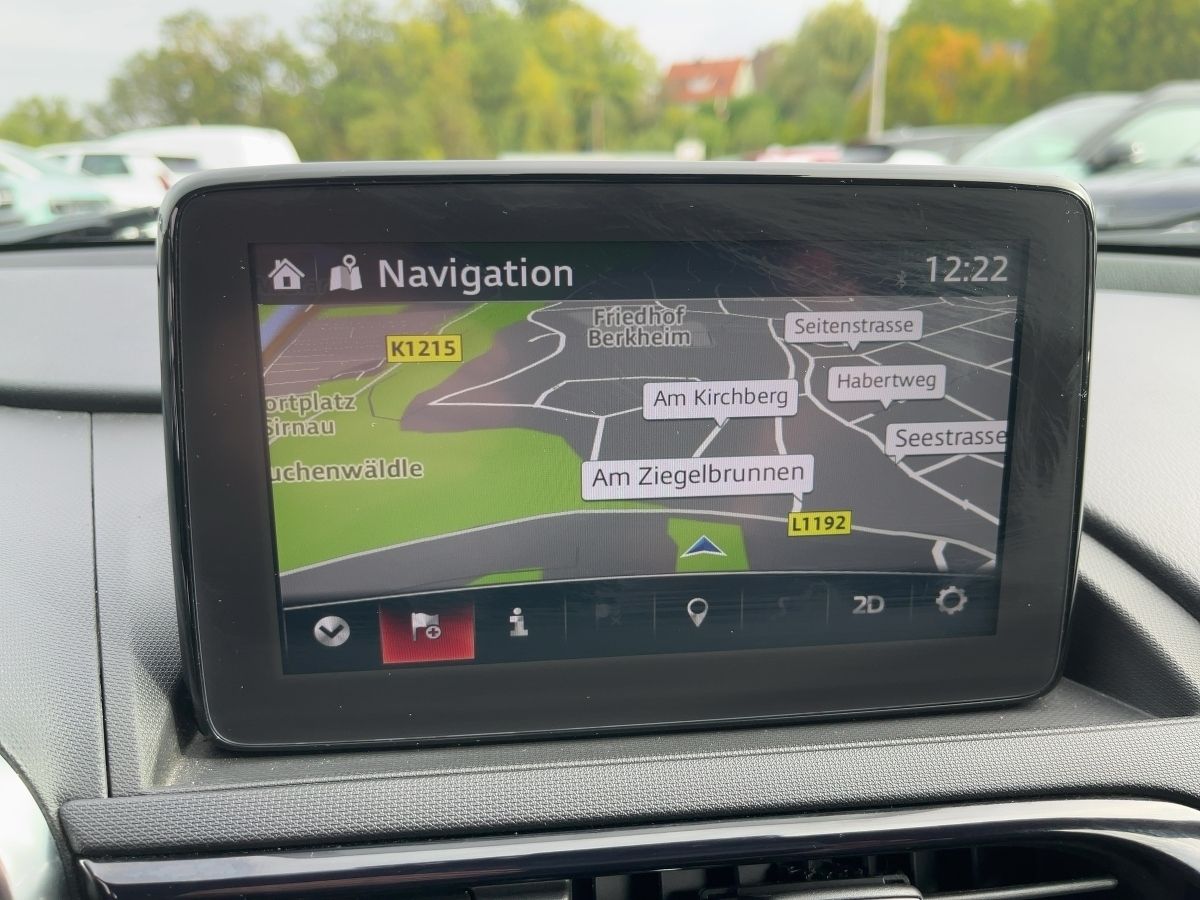 Fahrzeugabbildung Mazda MX-5 Navi Klimaaut. - mit KI generiert/bearbeitet