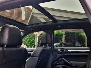 Porsche Cayenne - 8