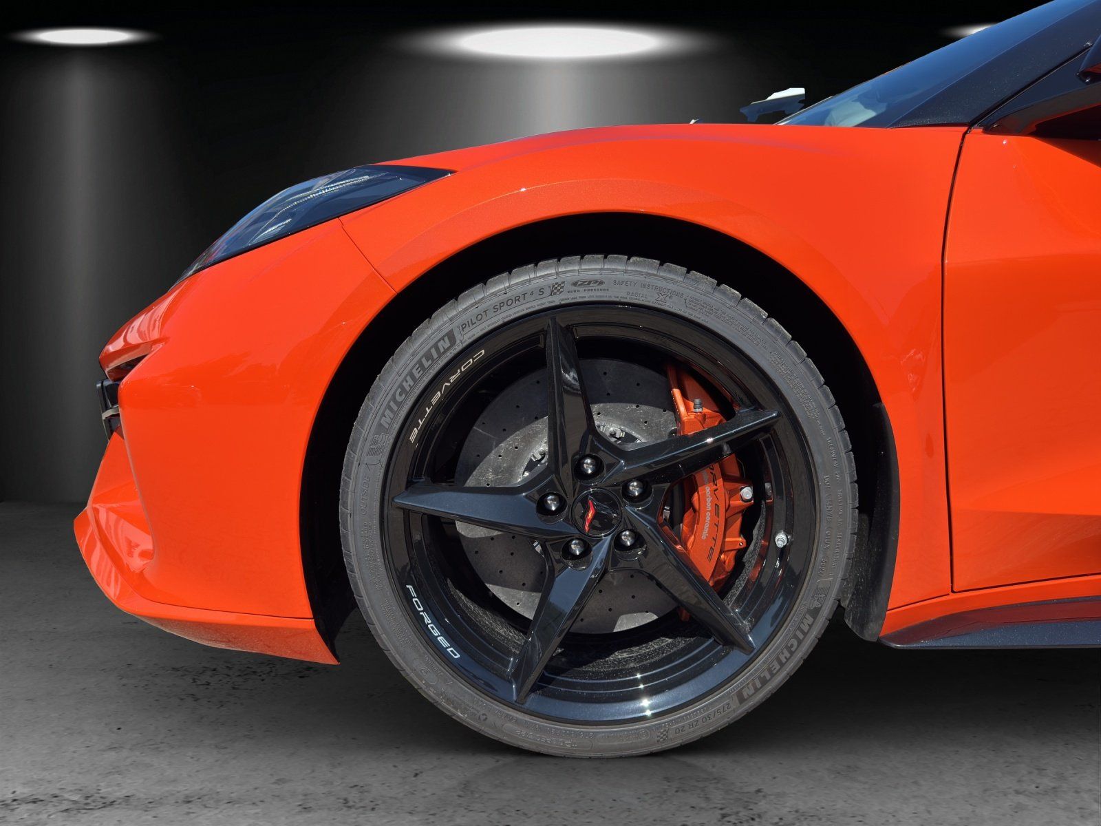 Fahrzeugabbildung Corvette C8 E-Ray 6.2 V8 3LT CARBON INTERIOR/STEALTH/LIFT