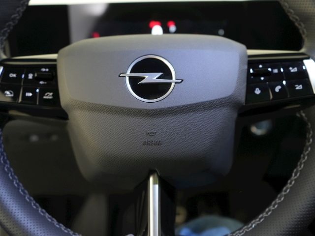 Astra L ST ULTIMATE AT+NAVI+360 GRAD KAMERA+SCHI