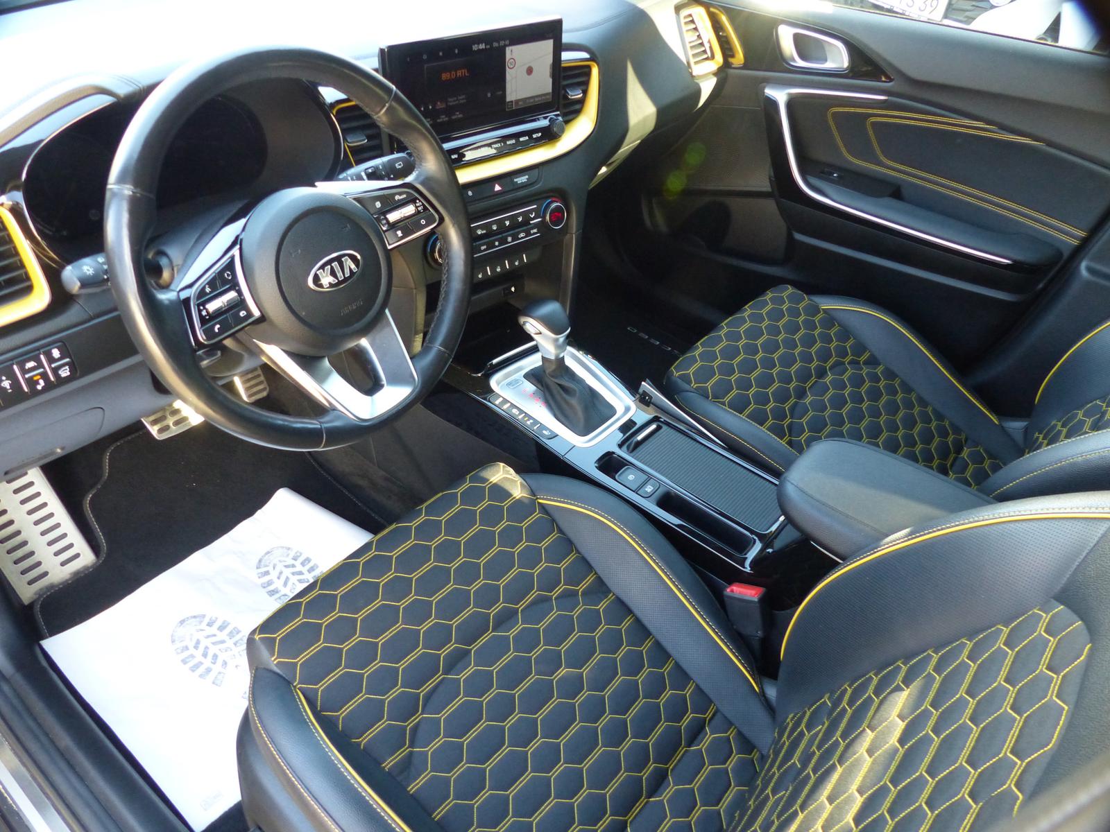 Kia XCeed Xdition 7DCT+Panodach+LED+JBL+ACC+Cam+Totw
