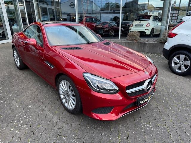 Fahrzeugabbildung Mercedes-Benz SLC 300 H/K RFK LED NAVI