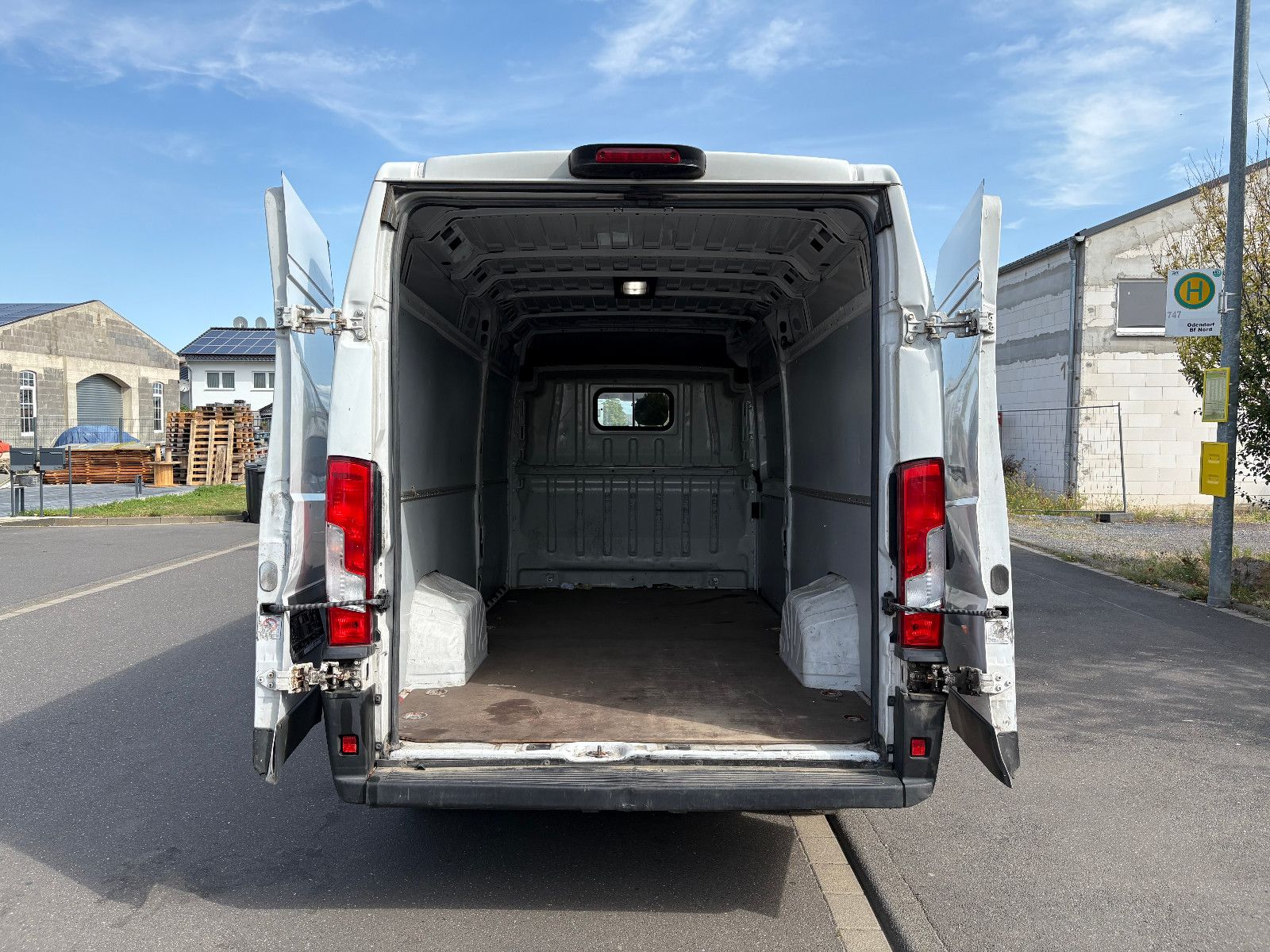 Fahrzeugabbildung Fiat Ducato Maxi Grossr.-Kasten 35 140 L5H2 RS: 4035