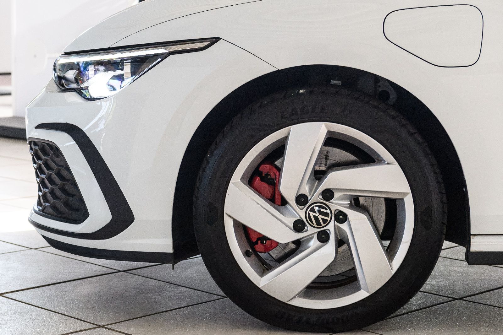 Fahrzeugabbildung Volkswagen Golf VIII Lim. GTE eHybrid +DSG+Navi+ACC