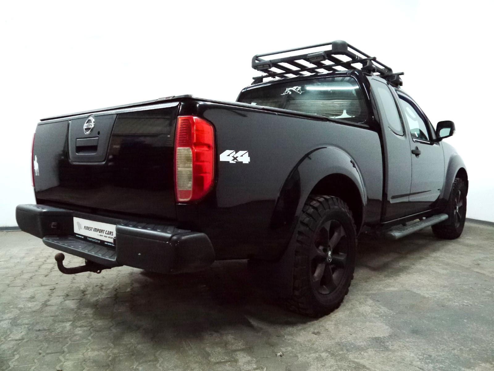 Nissan Navara King Cab 171CH | 4X4 | Attelage | LED | Hard Top Thule