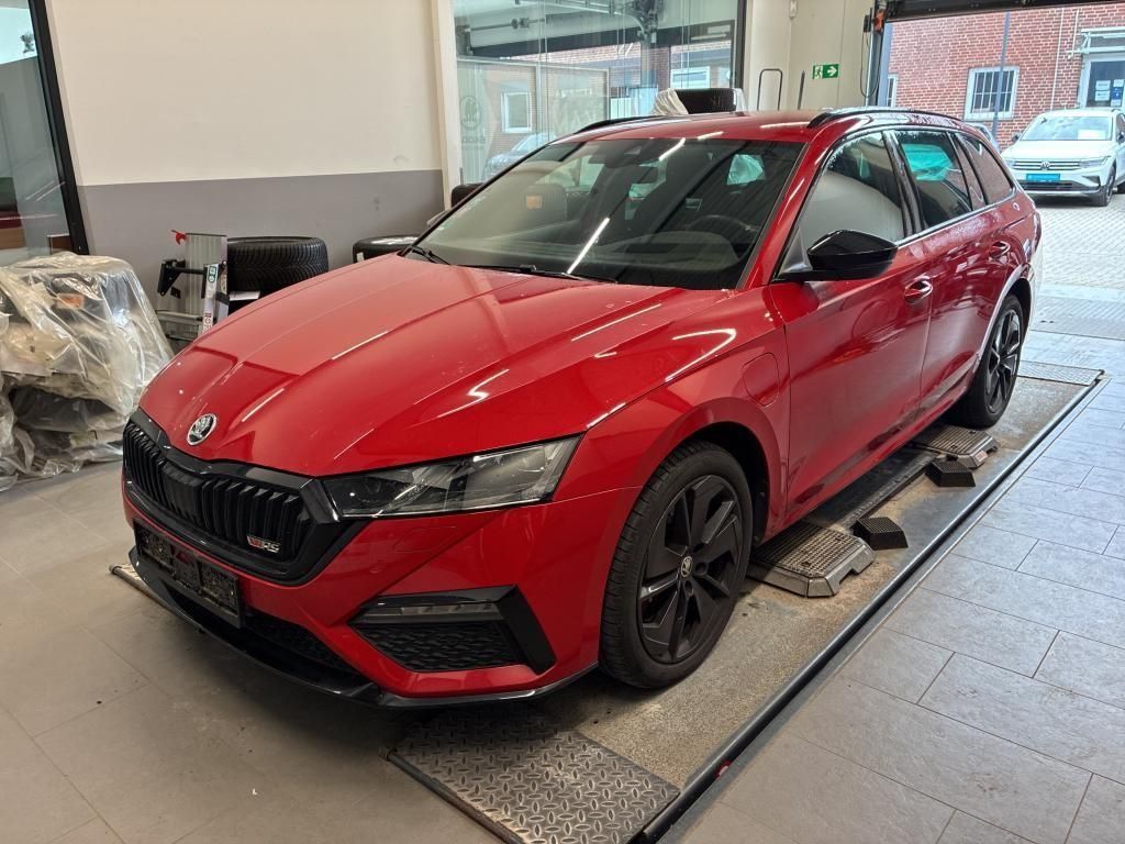 Skoda OCTAVIA COMBI iV RS MATRIX/HuD/TEMPOMAT/CARPLAY