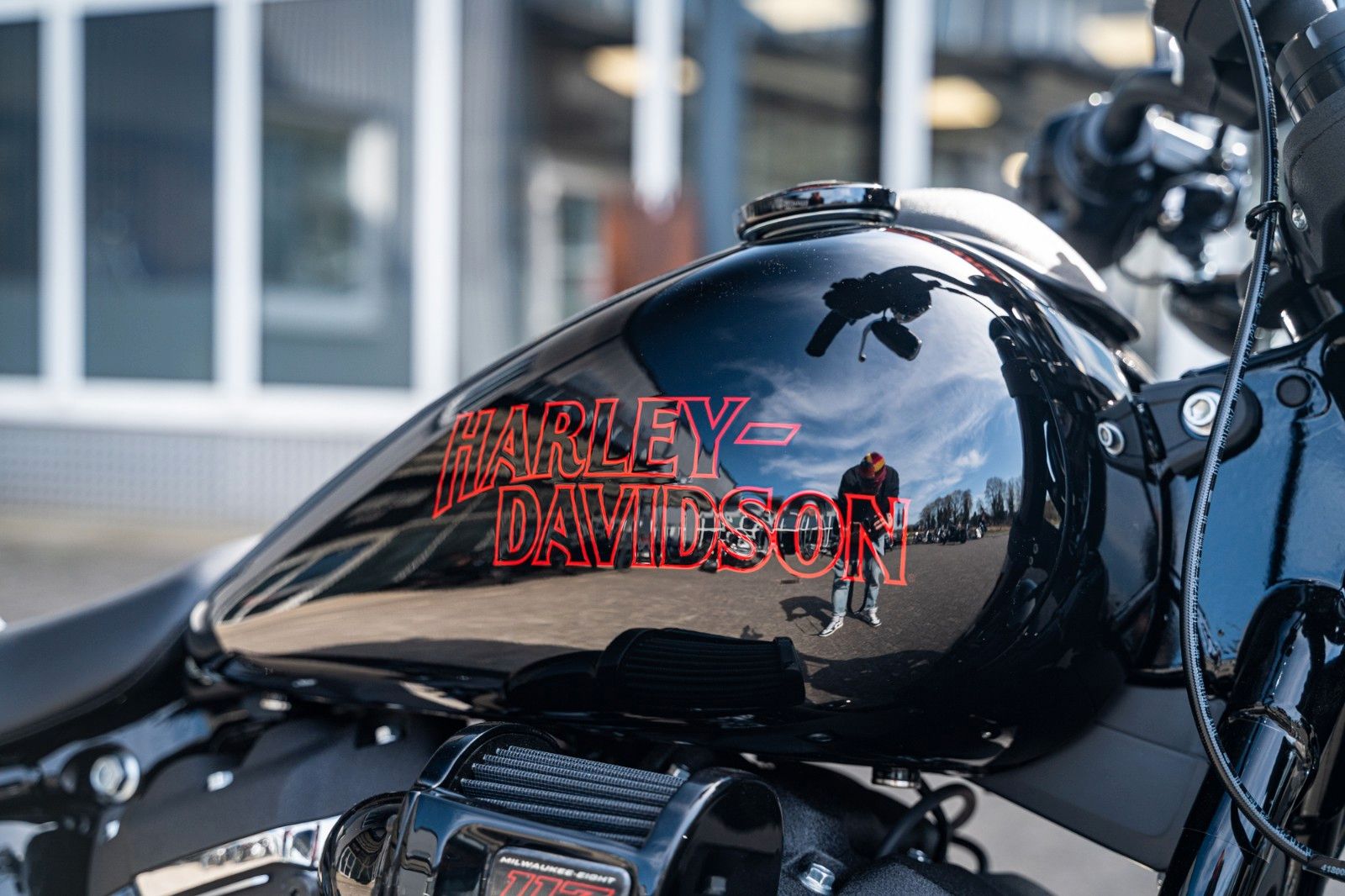 Fahrzeugabbildung Harley-Davidson FXLRST LOW RIDER S 117 MY25 Kurzfr. Verfügbar