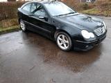 Mercedes-Benz Mercedes C160 Coupe - Mercedes-Benz C 160 von privat
