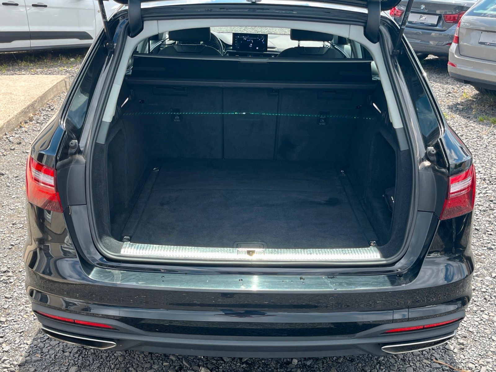 Fahrzeugabbildung Audi A4 Avant 35 TDI basis Aut. Navi LED 1.HAND PDC
