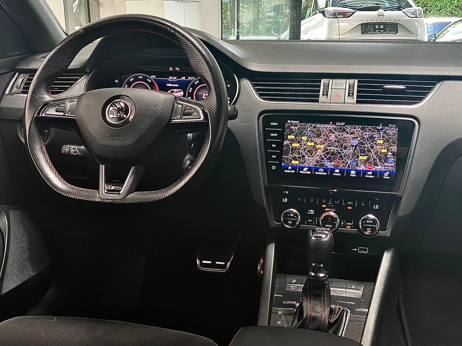 Skoda Octavia Combi RS 4x4 DSG LED Navi Kamera AHK foto 14