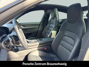 صورة مصغرة 12 لـ 2025 Porsche TAYCAN