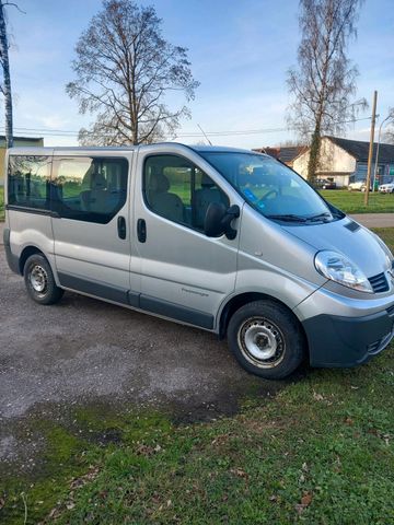 Renault Trafic 2,0 Diesel,  Passenger.