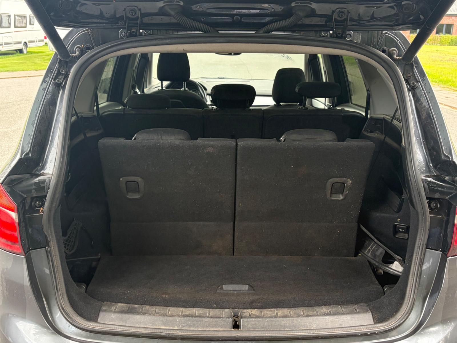 BMW 220 2015 — photo 16
