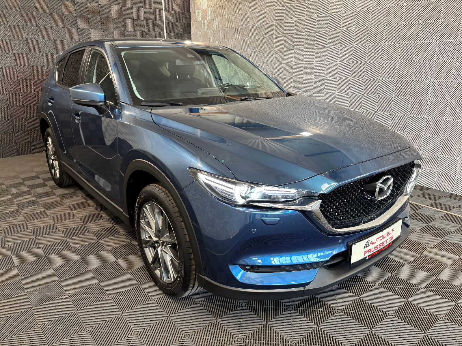 Gebrauchtwagen Mazda CX-5 CX-5*SKYACTIV*360°-HEAD UP-TEMPO-KLIMA-LED-19" in Fulda