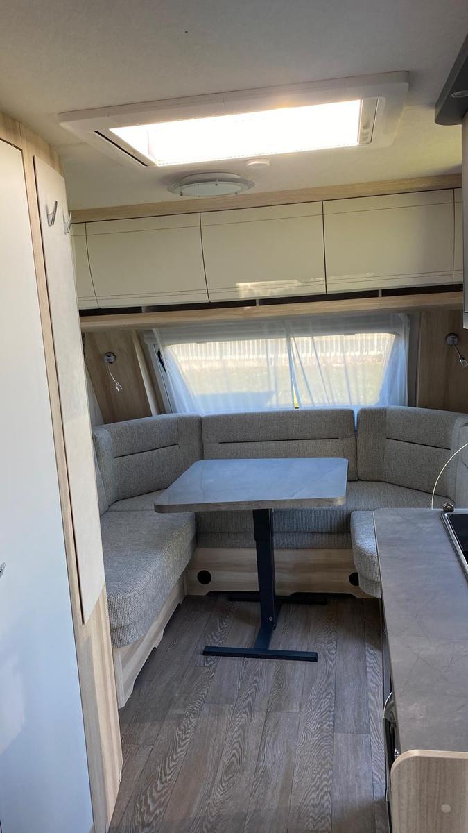 Hobby De Luxe 460 LU...   Sonderpreis Mover