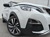 Peugeot 3008 Hybrid4 300 GT Allrad, **neuer Akku** - Peugeot mit Hybrid-Antrieb: Hybrid4