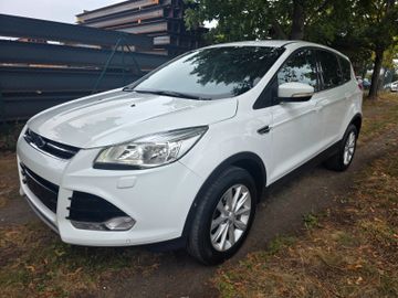 Ford Kuga - 1