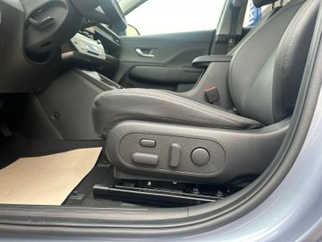 Hyundai KONA ELEKTRO SX2 65,4kWh PRIME + LEDER + BOSE