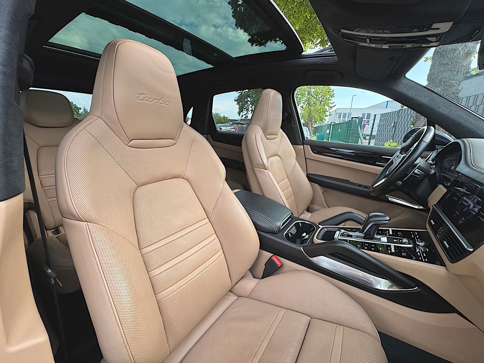 Fahrzeugabbildung Porsche Cayenne Turbo Black Edition *Matrix*ACC*TECHART*