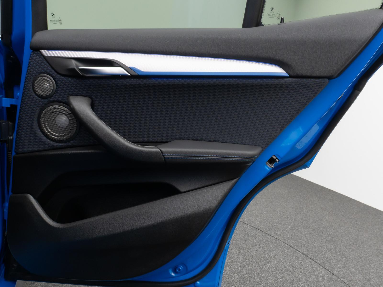 BMW X2 M35i Kamera HUD DAB H/K Navi+ Alarm 19Zoll, миниатюра 30