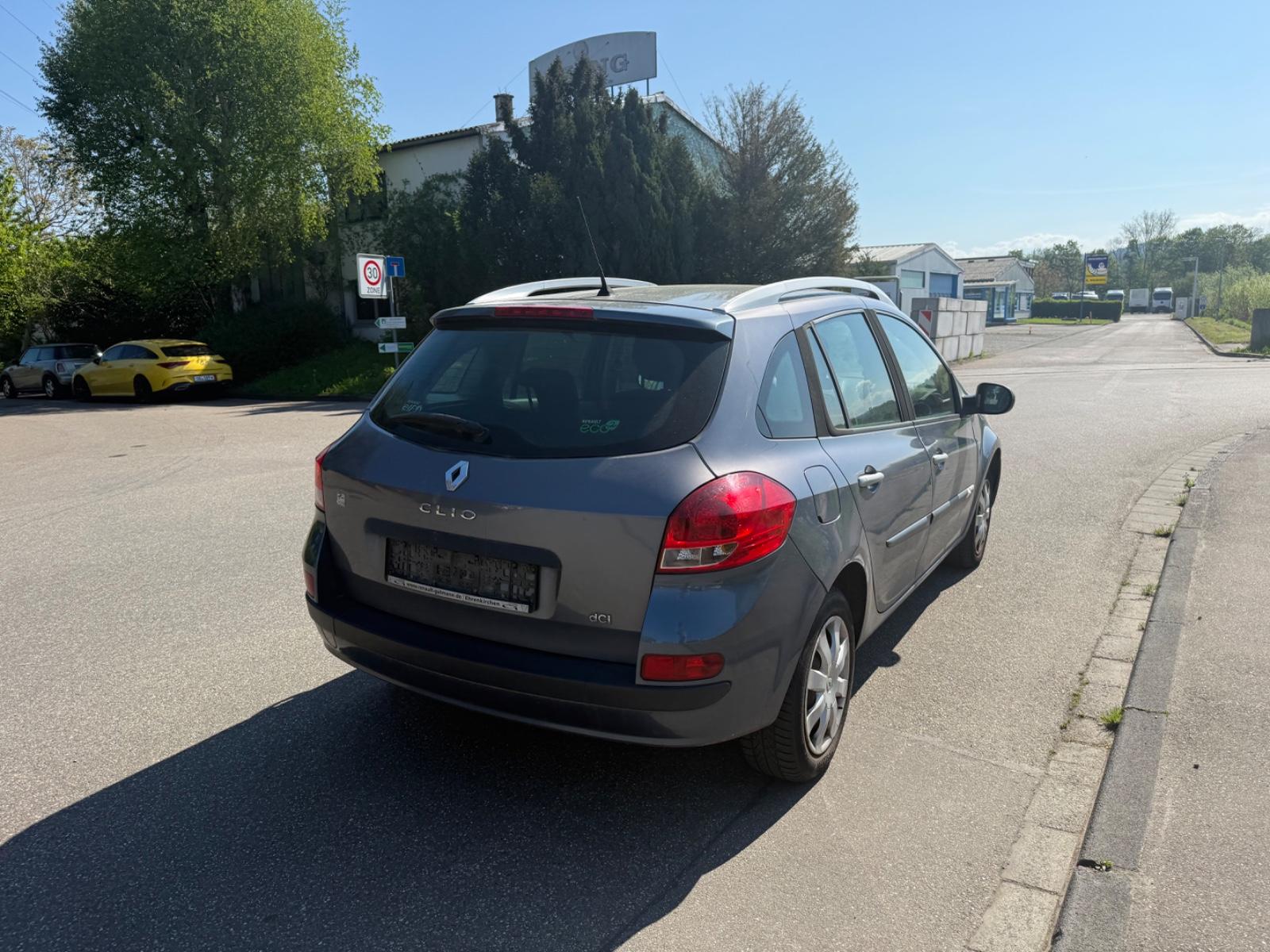 Renault Clio 2011 — photo 5