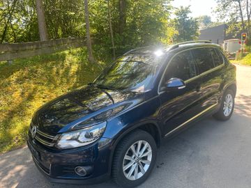 Volkswagen Tiguan - 2