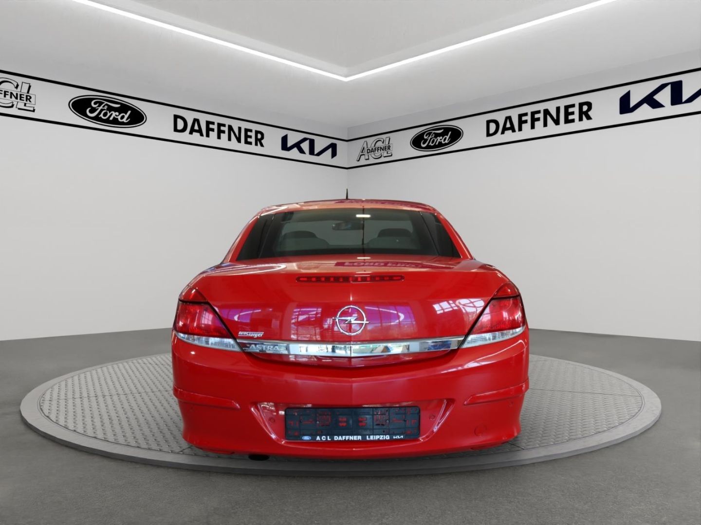 Fahrzeugabbildung Opel Astra H Twin Top Edition 111-Jahre Cabrio