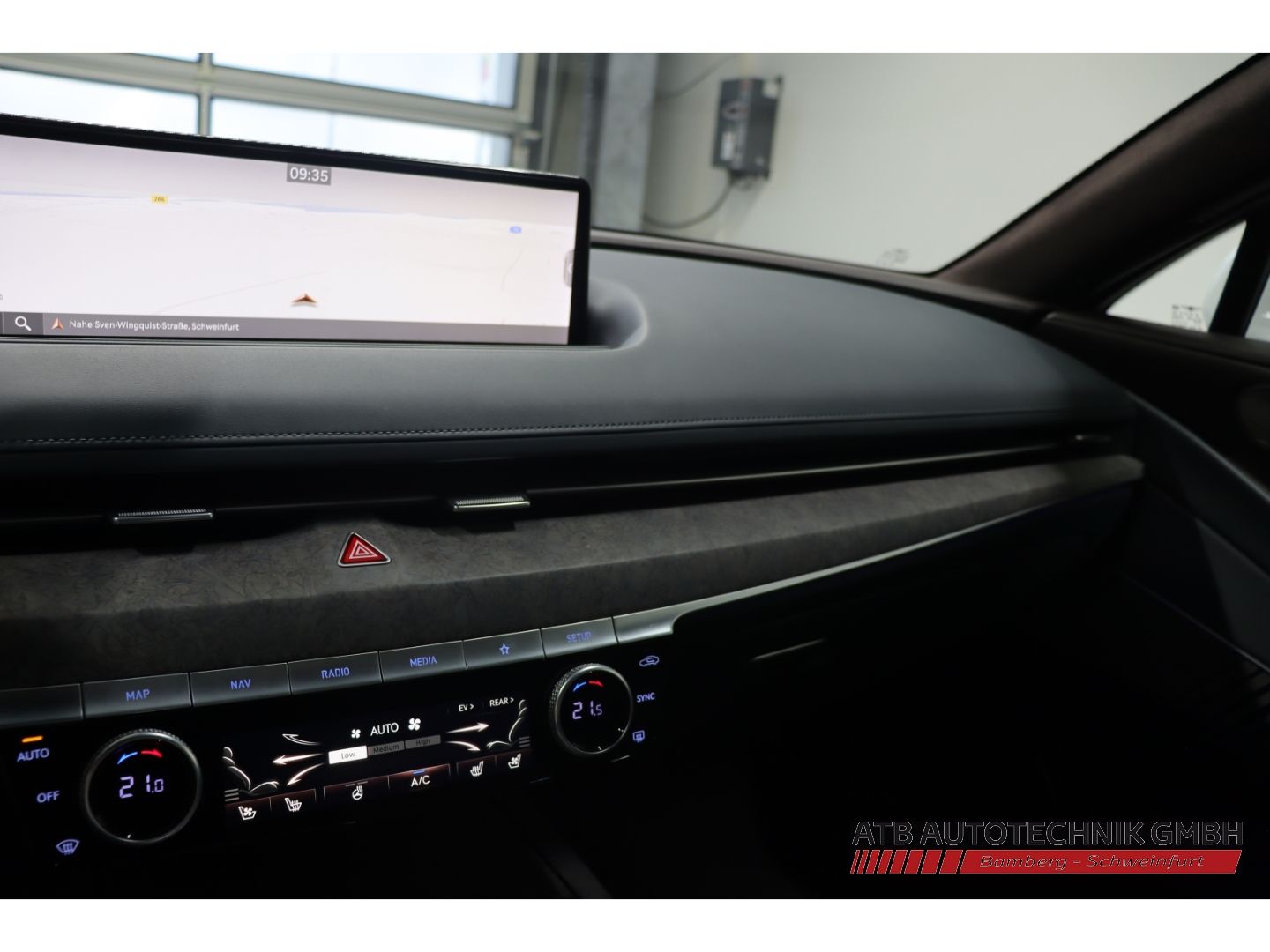 Fahrzeugabbildung Genesis G80 Electrified 4WD Luxury 87,2 kWh 98,1% SOH So