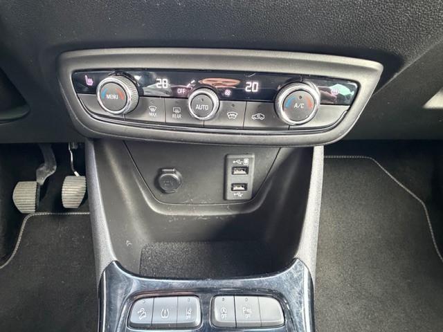 Opel Crossland 1,2 Ultimate, Navi, RFK, LED, DAB