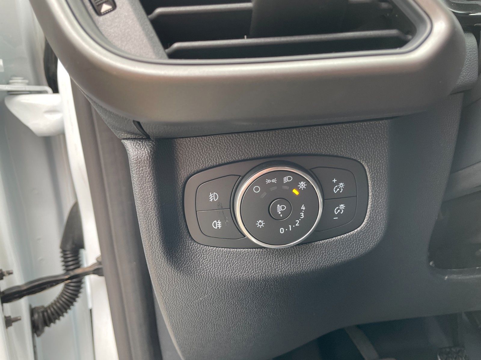 Fahrzeugabbildung Ford Transit Courier Trend Tageszulassung