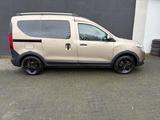 Dacia Dokker Stepway Plus TCE 131 6 Gang 1 Hand Servic - Dacia in Düsseldorf