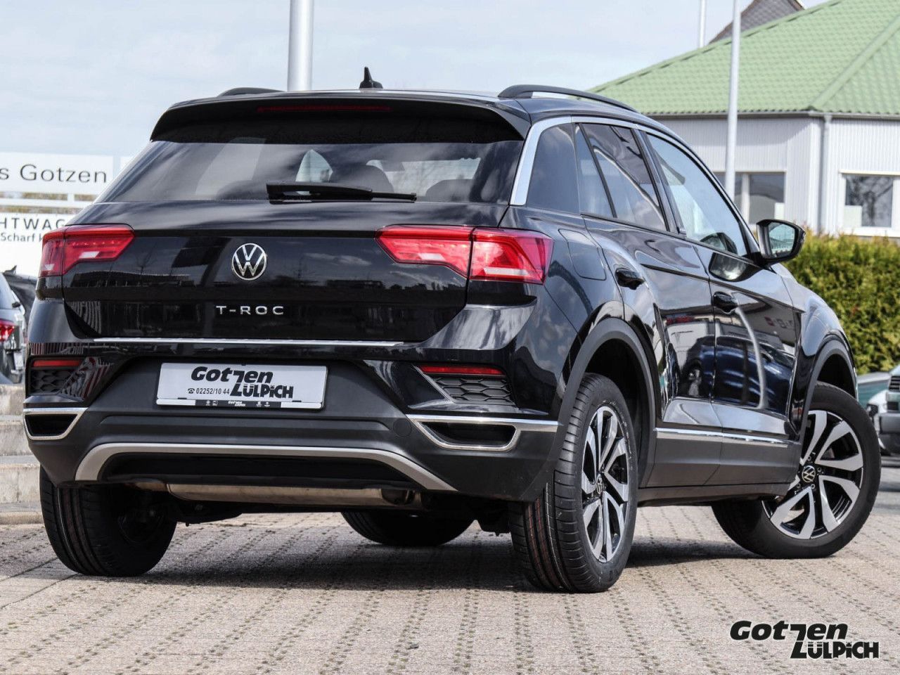 Fahrzeugabbildung Volkswagen T-Roc Style Active 1,5TSI DSG Navi AHK ACC PDC