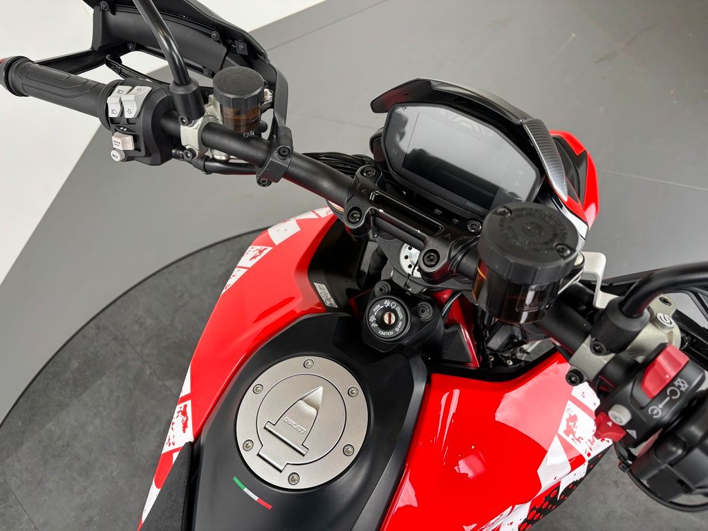 Fahrzeugabbildung Ducati HYPERMOTARD 950 SP *WENIG KILOMETER *TOP-ZUSTAND