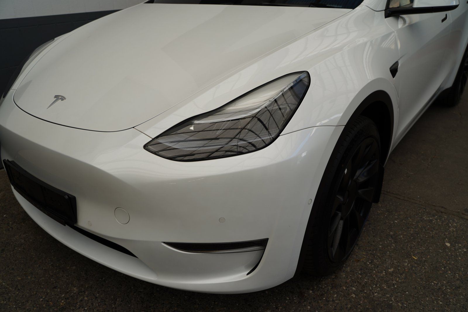 Tesla Model Y Long Range AWD 20-Zoll foto 15
