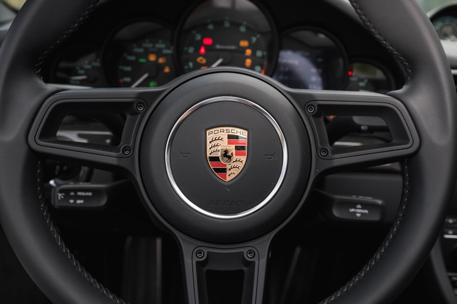 Fahrzeugabbildung Porsche 991/911 Speedster-90Ltr.-Lift-Approved-56 KM!!!